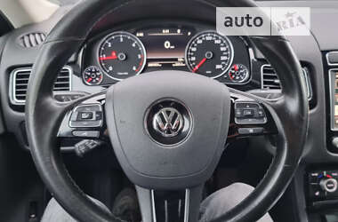 Внедорожник / Кроссовер Volkswagen Touareg 2016 в Зборове