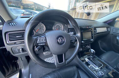 Позашляховик / Кросовер Volkswagen Touareg 2012 в Вінниці