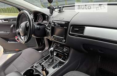 Внедорожник / Кроссовер Volkswagen Touareg 2013 в Броварах