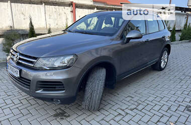 Внедорожник / Кроссовер Volkswagen Touareg 2010 в Золочеве