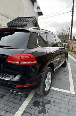 Позашляховик / Кросовер Volkswagen Touareg 2010 в Чернівцях