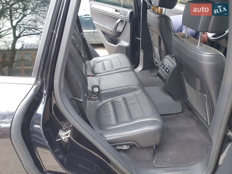 Внедорожник / Кроссовер Volkswagen Touareg 2013 в Желтых Водах фото 10 Внедорожник / Кроссовер Volkswagen Touareg 2013 в Желтых Водах