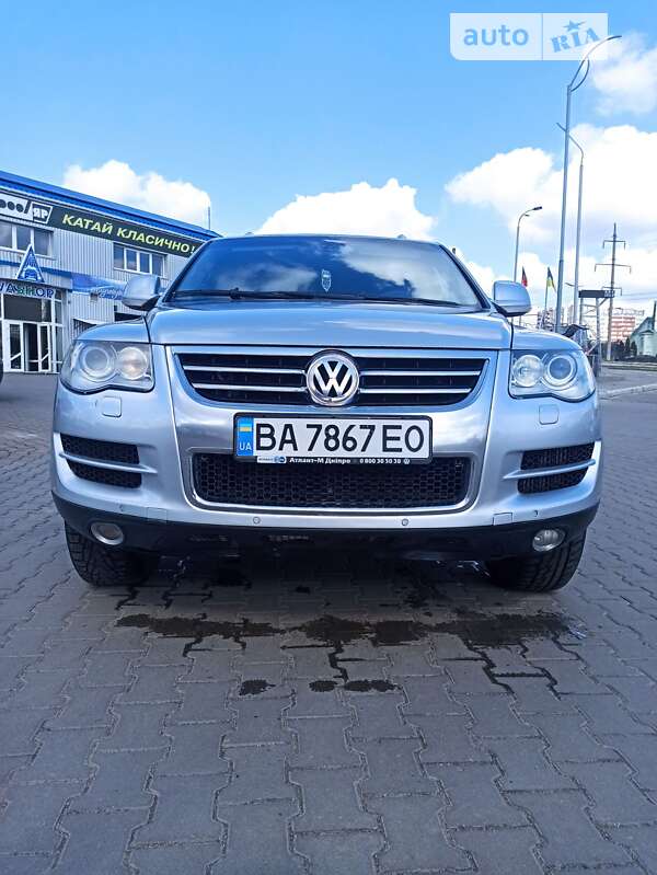 Позашляховик / Кросовер Volkswagen Touareg 2008 в Хмельницькому