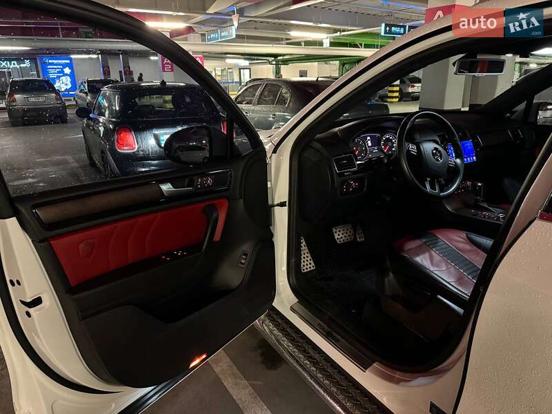 Позашляховик / Кросовер Volkswagen Touareg 2013 в Києві фото 7 Позашляховик / Кросовер Volkswagen Touareg 2013 в Києві