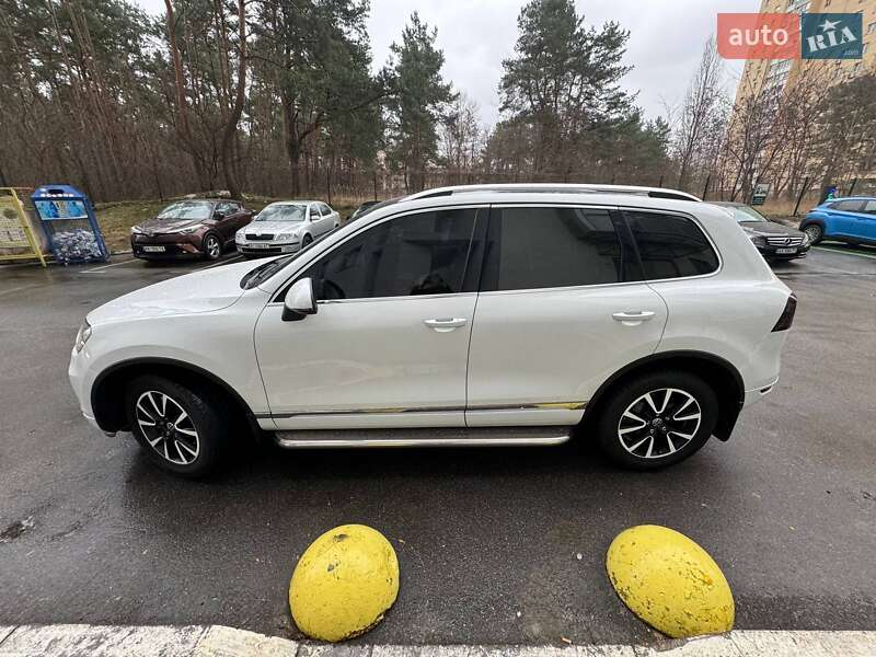 Позашляховик / Кросовер Volkswagen Touareg 2013 в Києві фото 22 Позашляховик / Кросовер Volkswagen Touareg 2013 в Києві