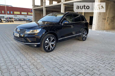 Внедорожник / Кроссовер Volkswagen Touareg 2016 в Тернополе