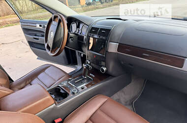 Внедорожник / Кроссовер Volkswagen Touareg 2005 в Луцке