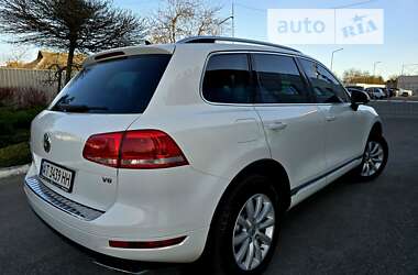 Внедорожник / Кроссовер Volkswagen Touareg 2014 в Полтаве