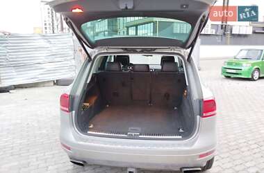 Внедорожник / Кроссовер Volkswagen Touareg 2010 в Львове