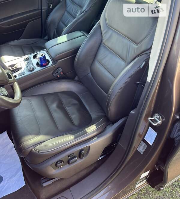 Внедорожник / Кроссовер Volkswagen Touareg 2011 в Луцке фото 23 Внедорожник / Кроссовер Volkswagen Touareg 2011 в Луцке