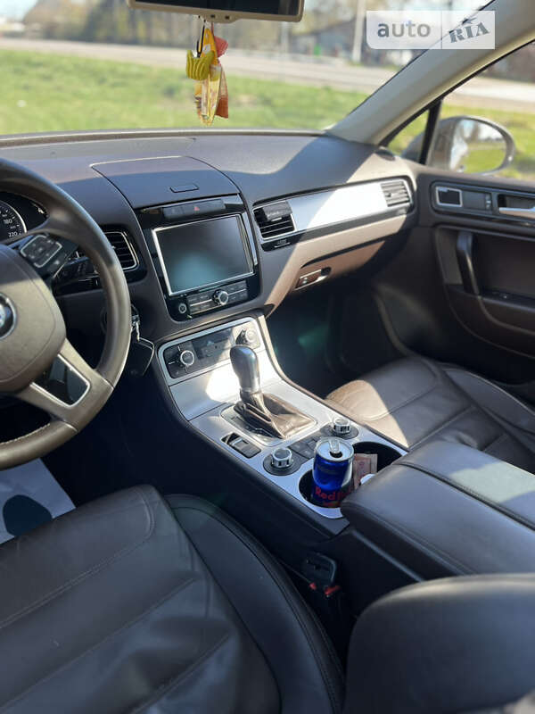 Внедорожник / Кроссовер Volkswagen Touareg 2011 в Луцке фото 37 Внедорожник / Кроссовер Volkswagen Touareg 2011 в Луцке
