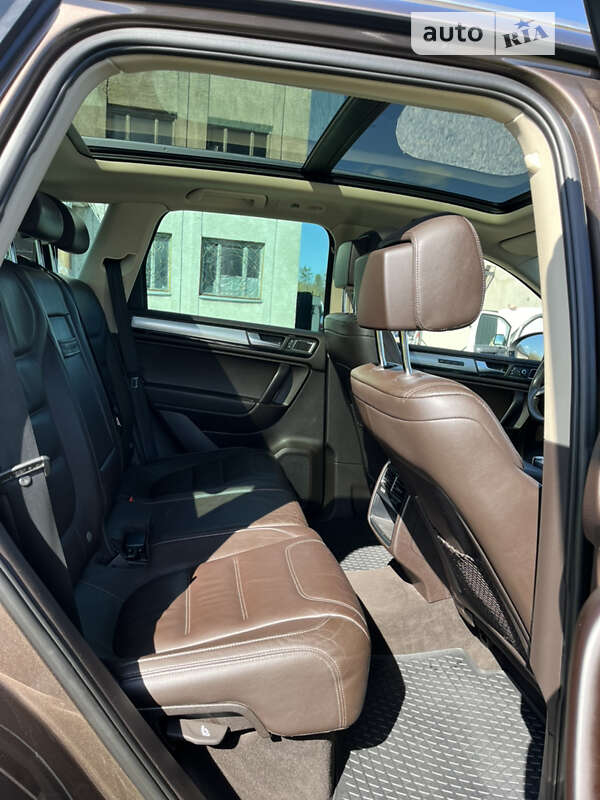 Внедорожник / Кроссовер Volkswagen Touareg 2011 в Луцке фото 40 Внедорожник / Кроссовер Volkswagen Touareg 2011 в Луцке