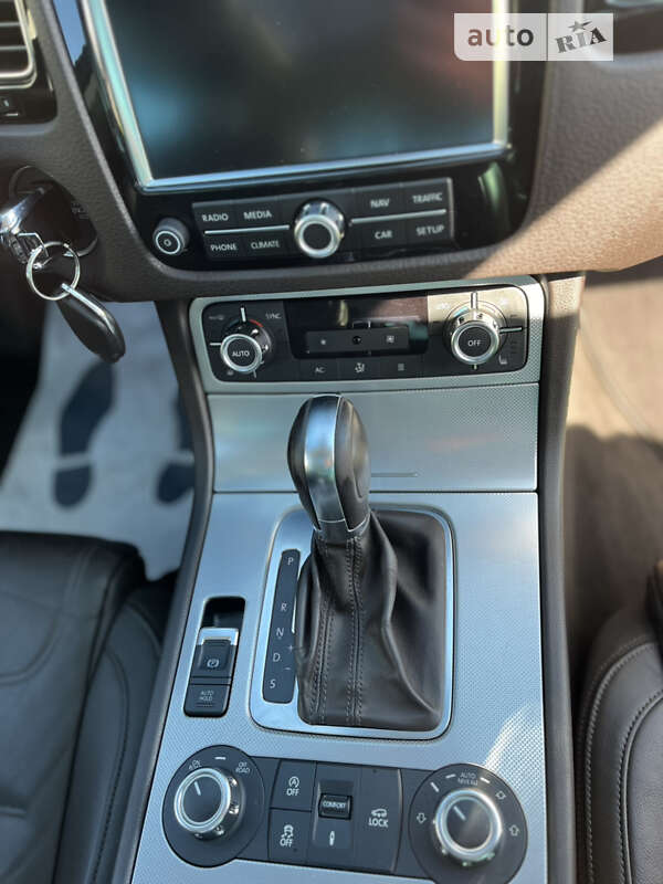 Внедорожник / Кроссовер Volkswagen Touareg 2011 в Луцке фото 47 Внедорожник / Кроссовер Volkswagen Touareg 2011 в Луцке