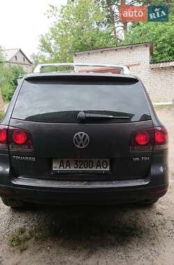 Внедорожник / Кроссовер Volkswagen Touareg 2008 в 
