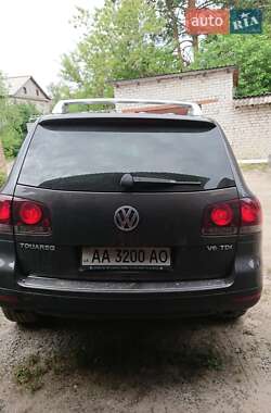 Внедорожник / Кроссовер Volkswagen Touareg 2008 в Киеве