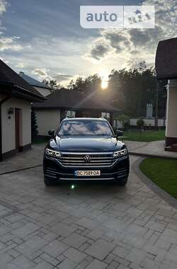 Позашляховик / Кросовер Volkswagen Touareg 2020 в Львові