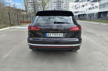 Позашляховик / Кросовер Volkswagen Touareg 2021 в Харкові