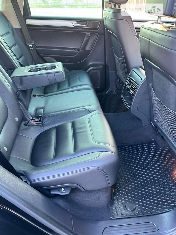 Внедорожник / Кроссовер Volkswagen Touareg 2016 в Черновцах фото 17 Внедорожник / Кроссовер Volkswagen Touareg 2016 в Черновцах