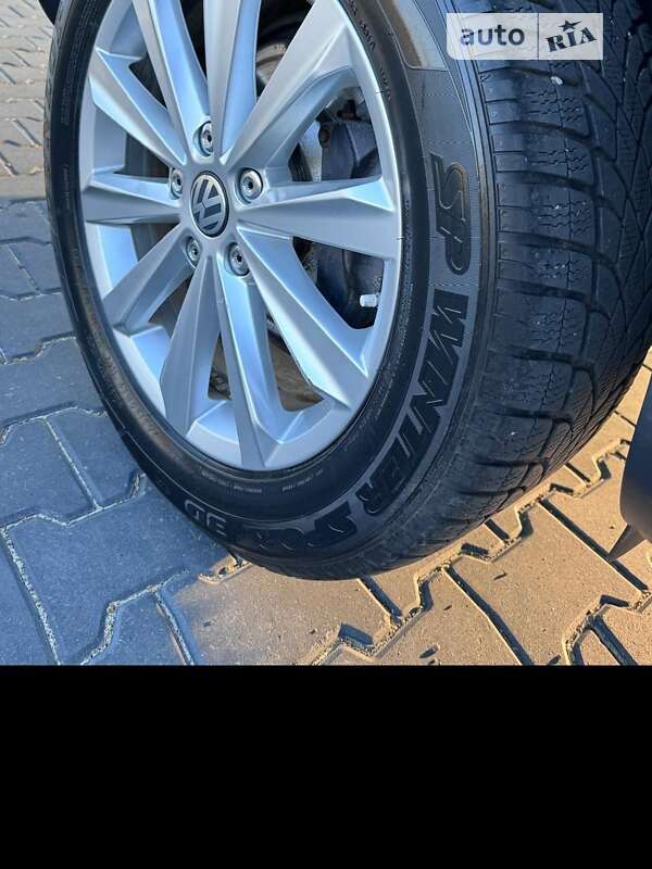 Внедорожник / Кроссовер Volkswagen Touareg 2016 в Черновцах фото 18 Внедорожник / Кроссовер Volkswagen Touareg 2016 в Черновцах