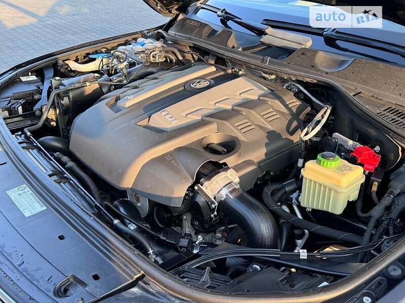 Внедорожник / Кроссовер Volkswagen Touareg 2016 в Черновцах фото 31 Внедорожник / Кроссовер Volkswagen Touareg 2016 в Черновцах