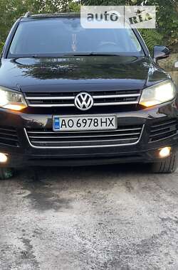 Внедорожник / Кроссовер Volkswagen Touareg 2012 в Каменском