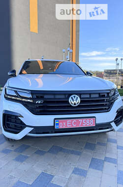 Позашляховик / Кросовер Volkswagen Touareg 2019 в Вінниці
