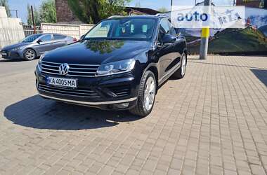 Внедорожник / Кроссовер Volkswagen Touareg 2015 в Кривом Роге