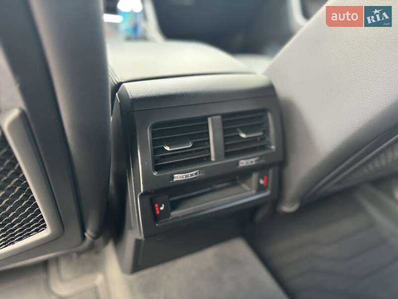 Внедорожник / Кроссовер Volkswagen Touareg 2018 в Ивано-Франковске фото 35 Внедорожник / Кроссовер Volkswagen Touareg 2018 в Ивано-Франковске