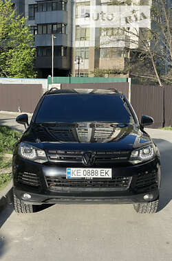 Внедорожник / Кроссовер Volkswagen Touareg 2010 в Киеве