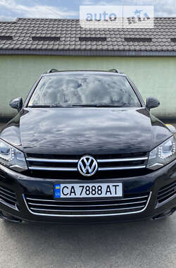 Внедорожник / Кроссовер Volkswagen Touareg 2011 в Шполе