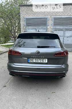 Внедорожник / Кроссовер Volkswagen Touareg 2020 в Южноукраинске