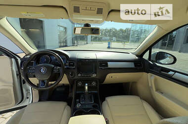 Внедорожник / Кроссовер Volkswagen Touareg 2013 в Ивано-Франковске