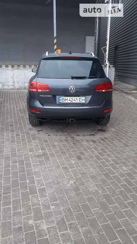 Внедорожник / Кроссовер Volkswagen Touareg 2012 в Сумах