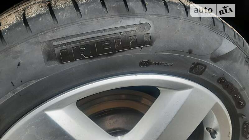 Внедорожник / Кроссовер Volkswagen Touareg 2012 в Сумах