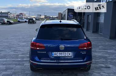 Позашляховик / Кросовер Volkswagen Touareg 2015 в Луцьку