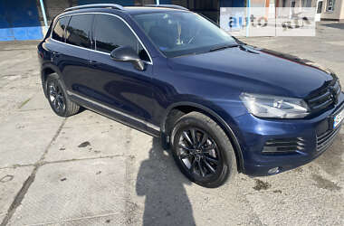 Позашляховик / Кросовер Volkswagen Touareg 2012 в Дніпрі