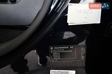 Позашляховик / Кросовер Volkswagen Touareg 2014 в 