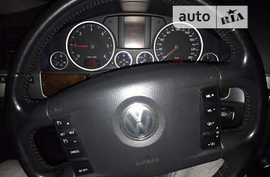 Позашляховик / Кросовер Volkswagen Touareg 2008 в Синельниковому