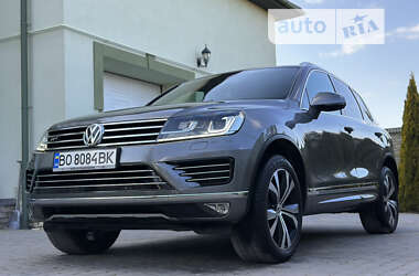 Внедорожник / Кроссовер Volkswagen Touareg 2017 в Тернополе