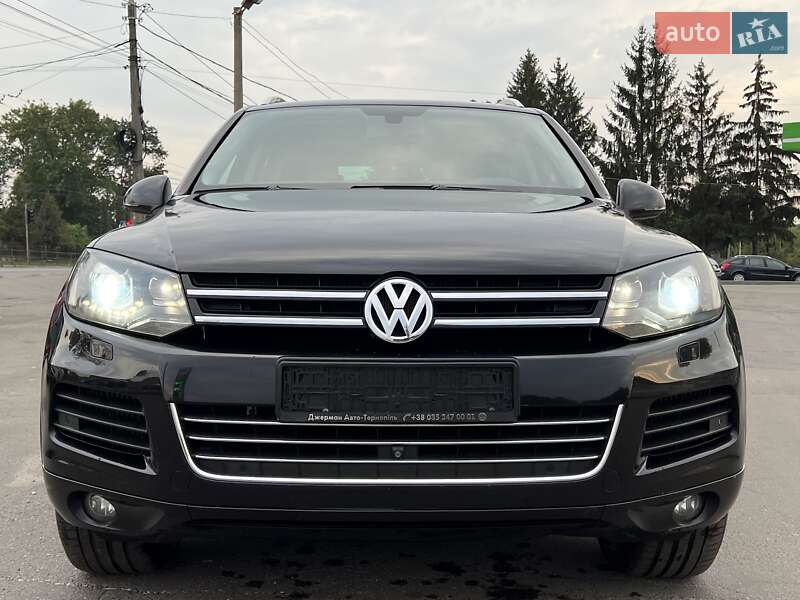 Позашляховик / Кросовер Volkswagen Touareg 2010 в Вінниці