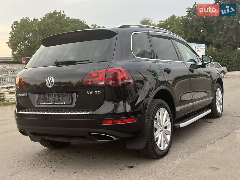 Позашляховик / Кросовер Volkswagen Touareg 2010 в Вінниці