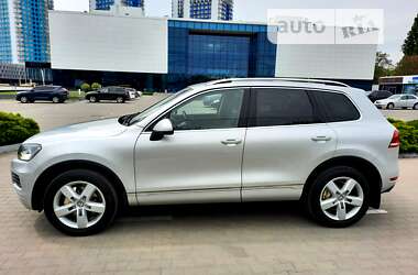 Позашляховик / Кросовер Volkswagen Touareg 2012 в Одесі