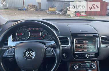 Внедорожник / Кроссовер Volkswagen Touareg 2010 в Чернигове