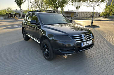 Позашляховик / Кросовер Volkswagen Touareg 2005 в Дніпрі