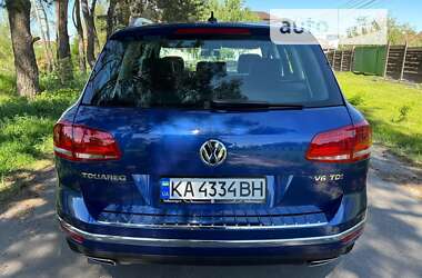 Внедорожник / Кроссовер Volkswagen Touareg 2016 в Киеве