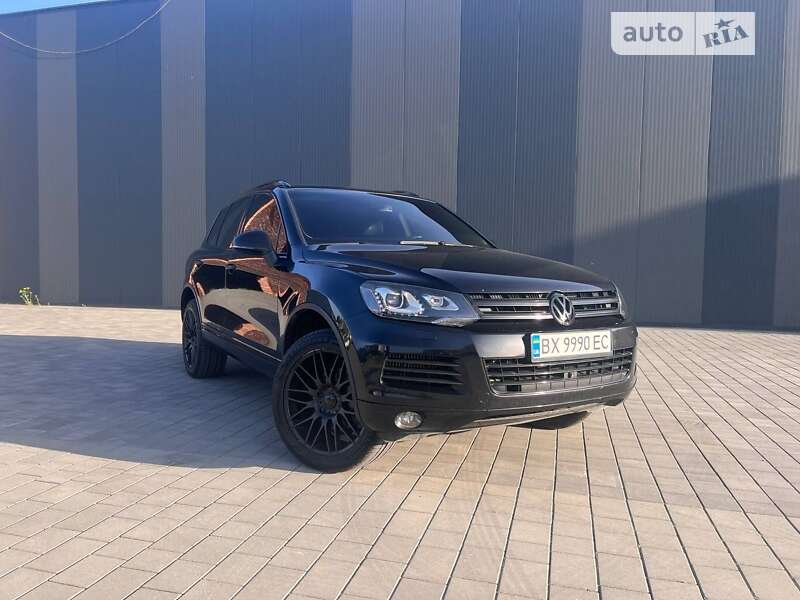 Позашляховик / Кросовер Volkswagen Touareg 2010 в Хмельницькому