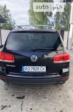 Внедорожник / Кроссовер Volkswagen Touareg 2006 в Тячеве