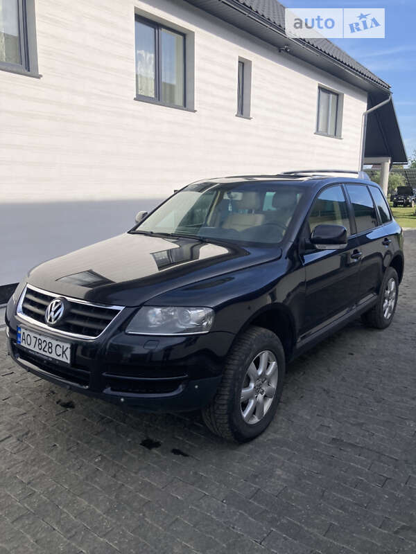 Позашляховик / Кросовер Volkswagen Touareg 2006 в Тячеві