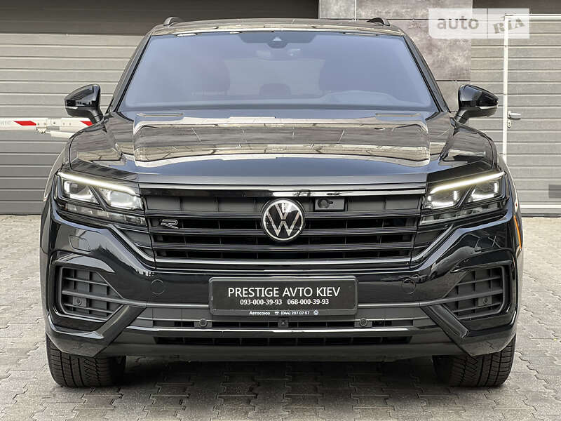 Внедорожник / Кроссовер Volkswagen Touareg 2022 в Киеве