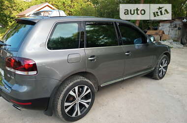 Позашляховик / Кросовер Volkswagen Touareg 2008 в Хусті